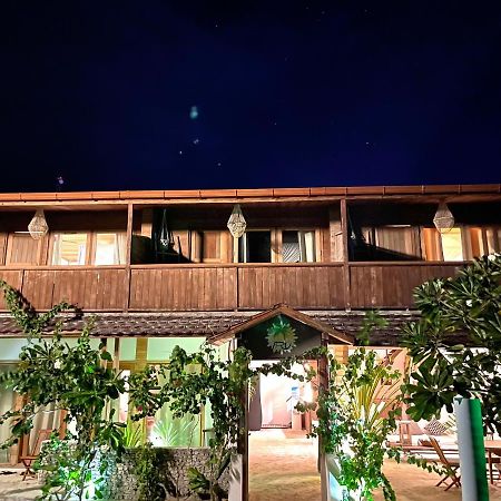 Iru Maldives Hotel Thulusdhoo Exterior foto