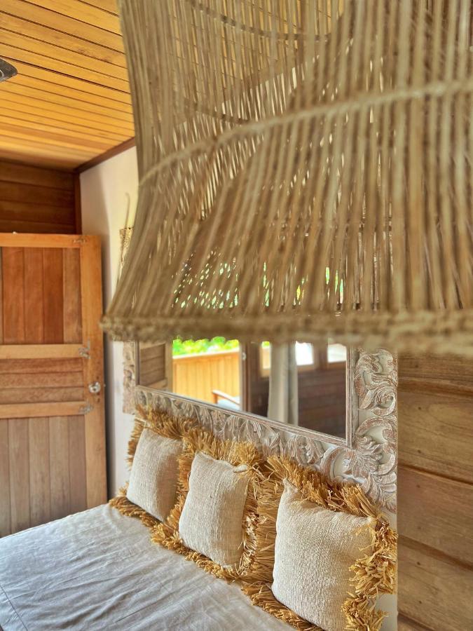 Iru Maldives Hotel Thulusdhoo Exterior foto