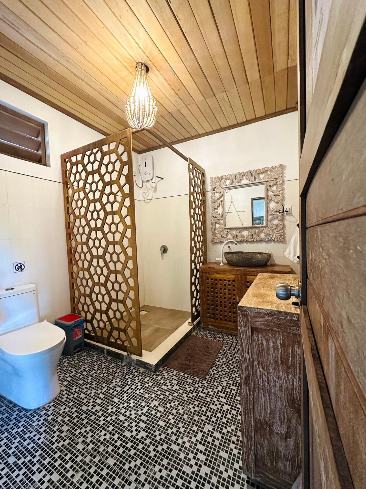 Iru Maldives Hotel Thulusdhoo Exterior foto